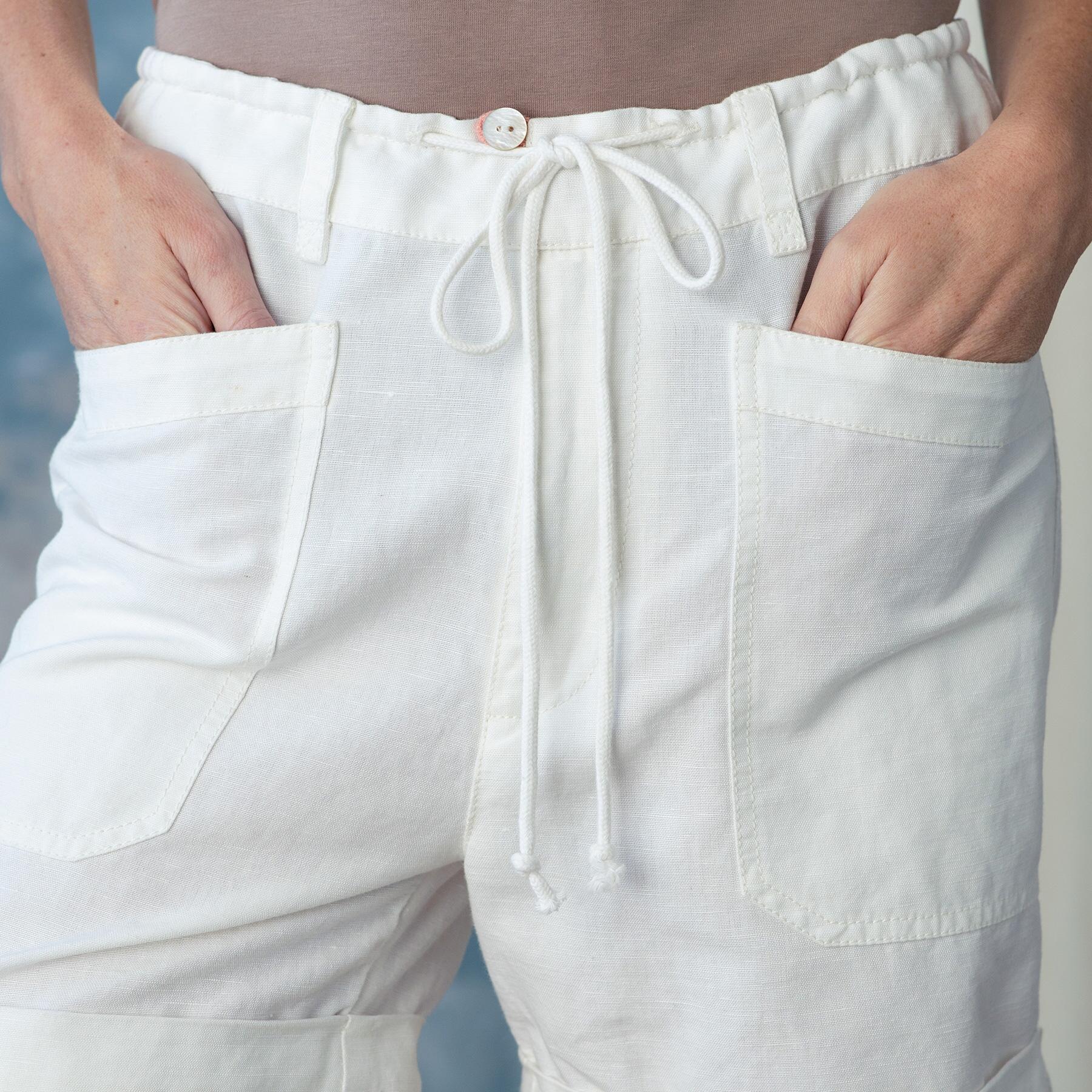 Sea Level Shorts. Petite