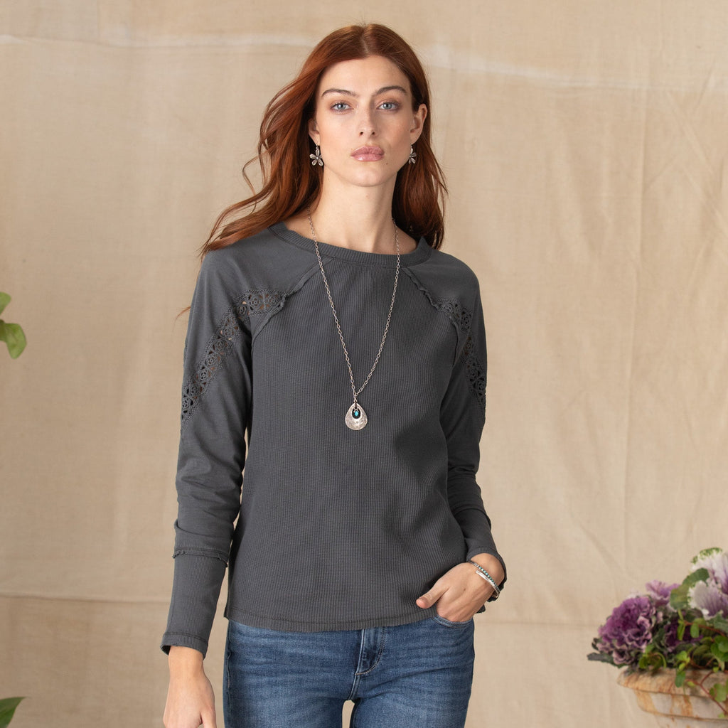 Liliya Tee