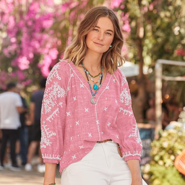 Discover Beauty Top. Petite