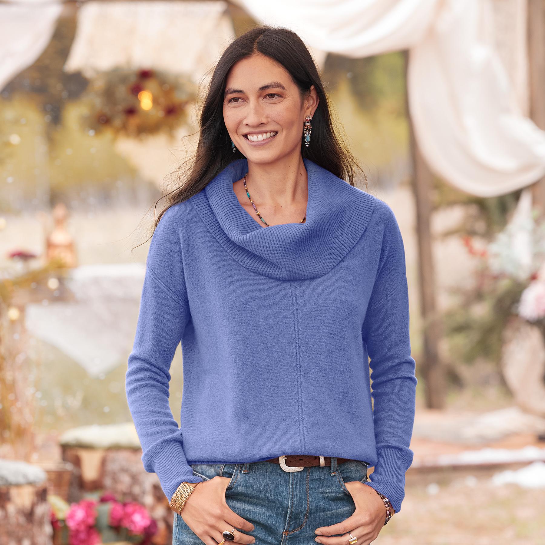 Giovanna Cashmere Cowlneck. Petite