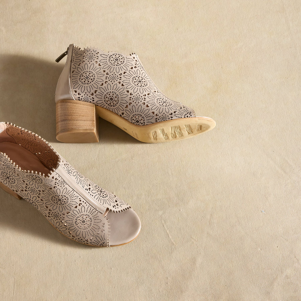 Penelope Sandals