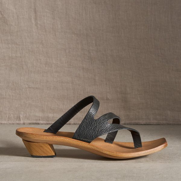 Cupertino Sandals