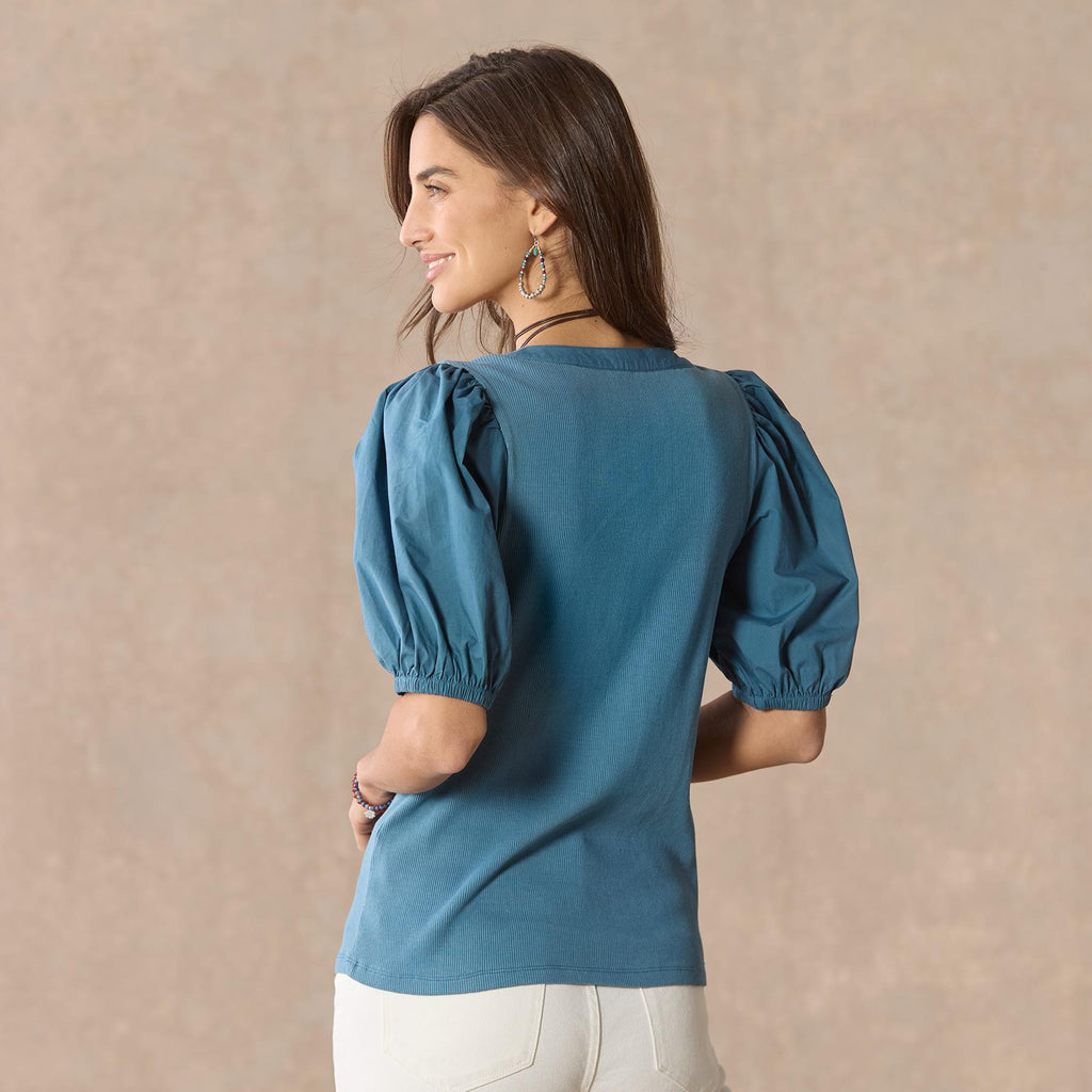 Carolina Henley. Petite