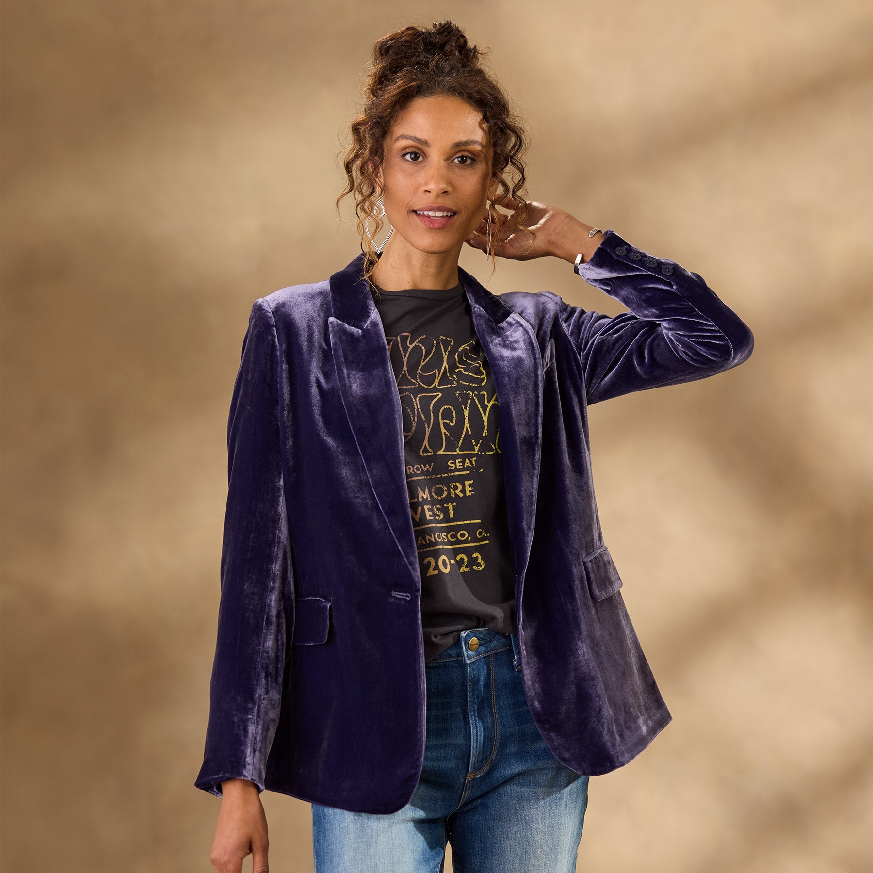 Ravell Velvet Blazer. Petite