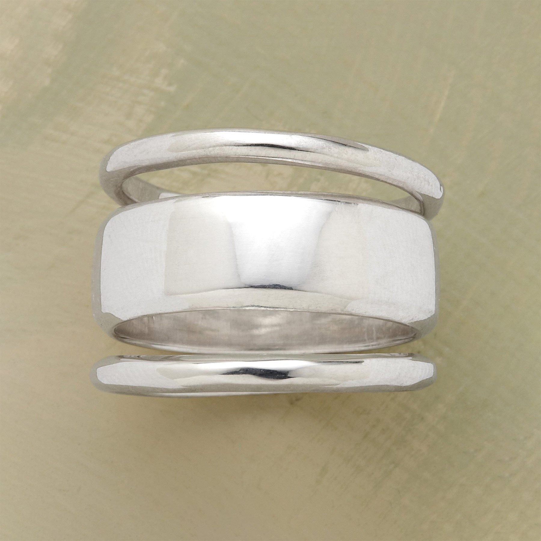 Capricious Ring Trio