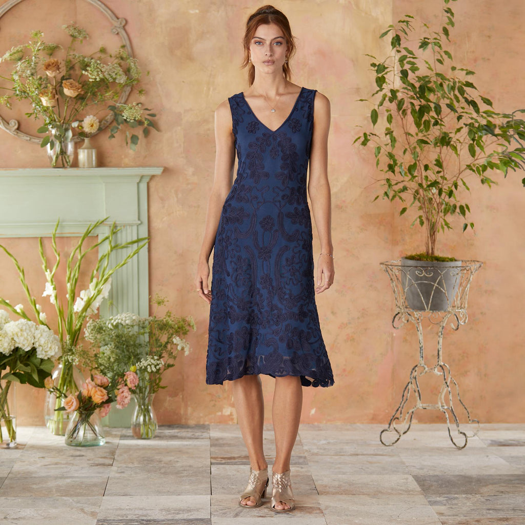 Cameo Dress. Petite
