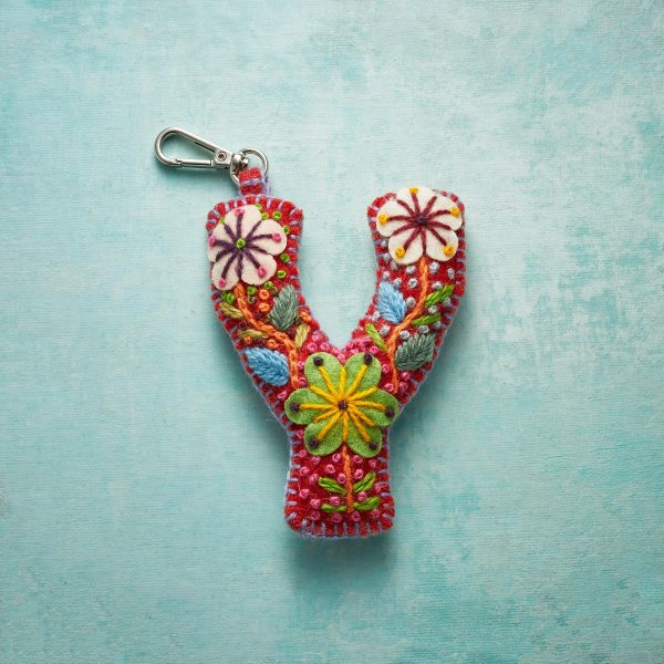 Fleur De Felt Initial Clip